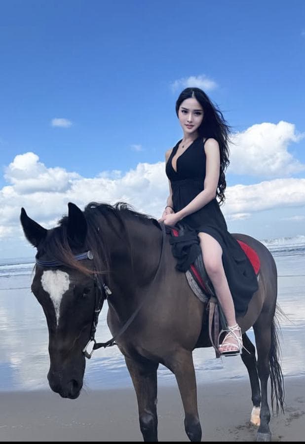 Beverly Lee, Indonesian · Female escort, Dubai Marina